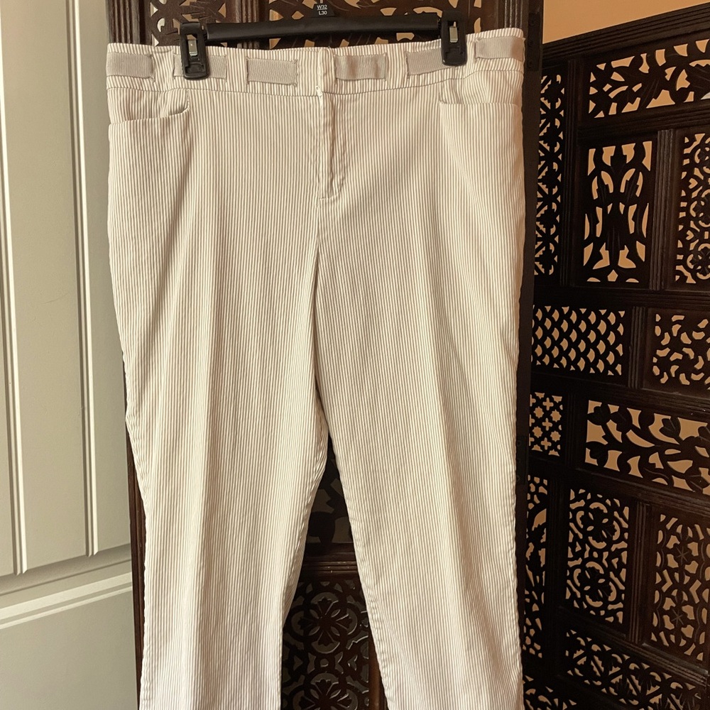 Cropped pants